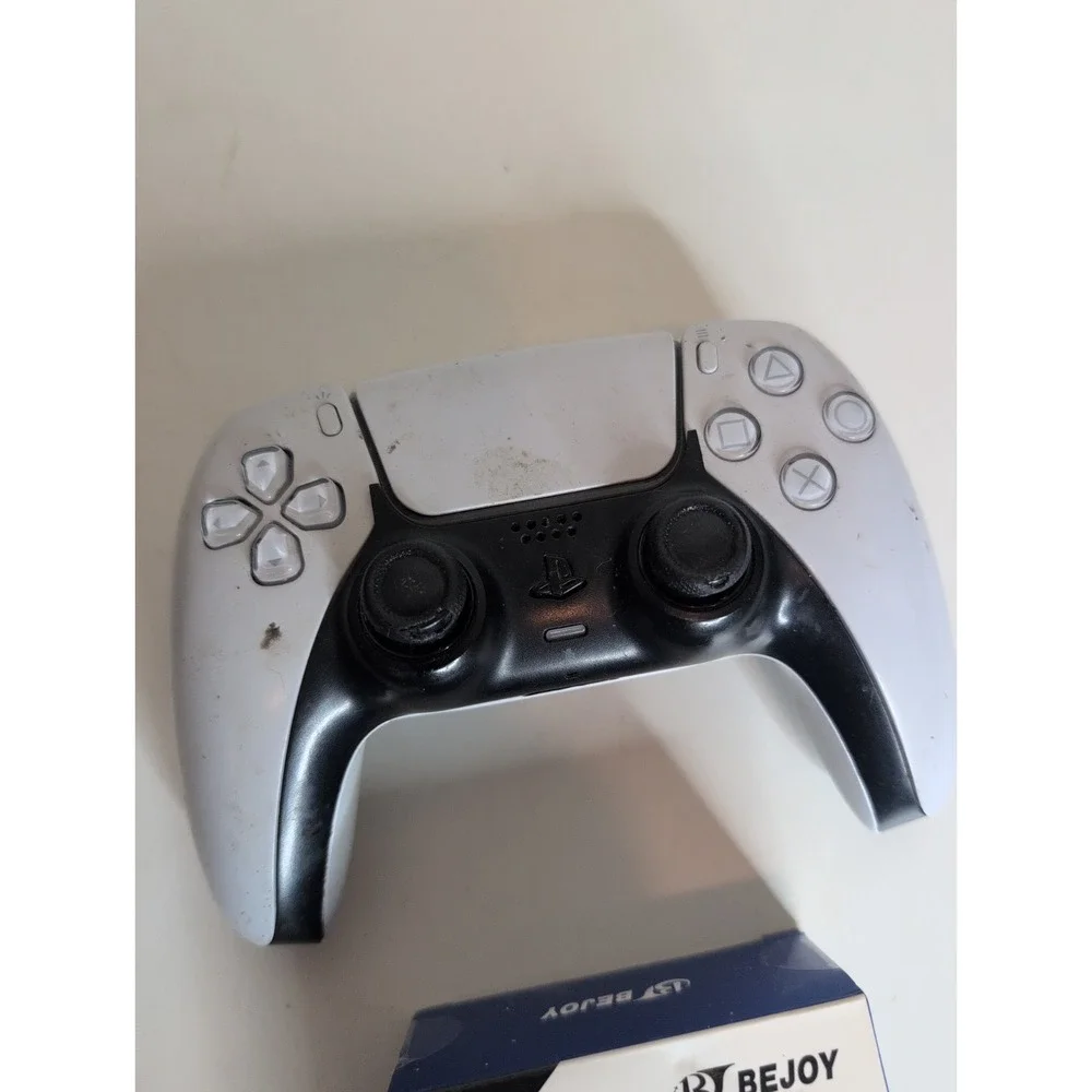 Sony PlayStation 5 PS5 DualSense Wireless Controller White CFI-ZCT1W + Charging